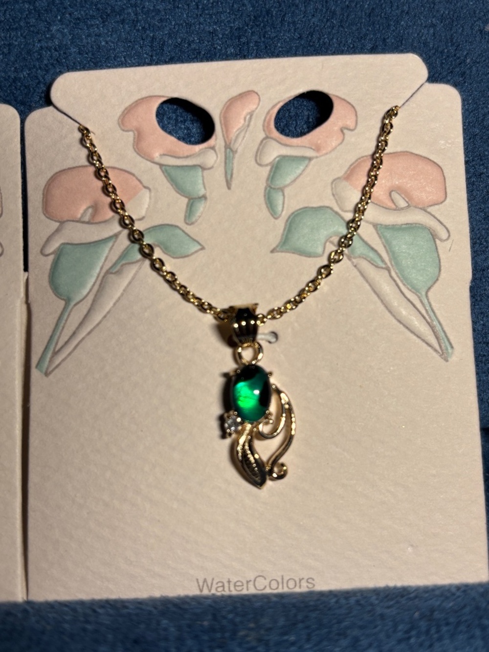 Gold green necklace 18” chain